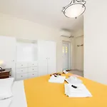 Villa Skala Yellow