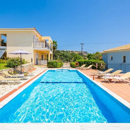 Skala Yellow Villa *